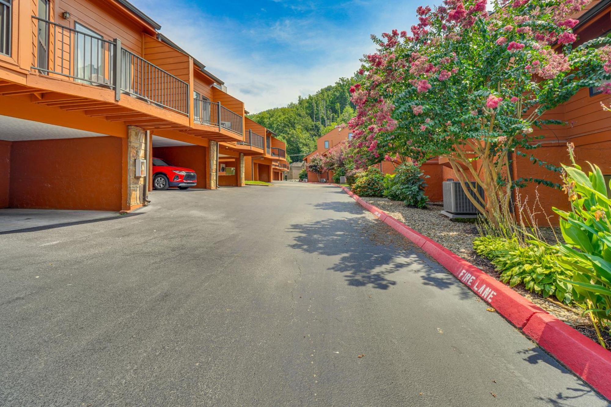 Gatlinburg Mountain Townhome With Pool Access! Екстер'єр фото