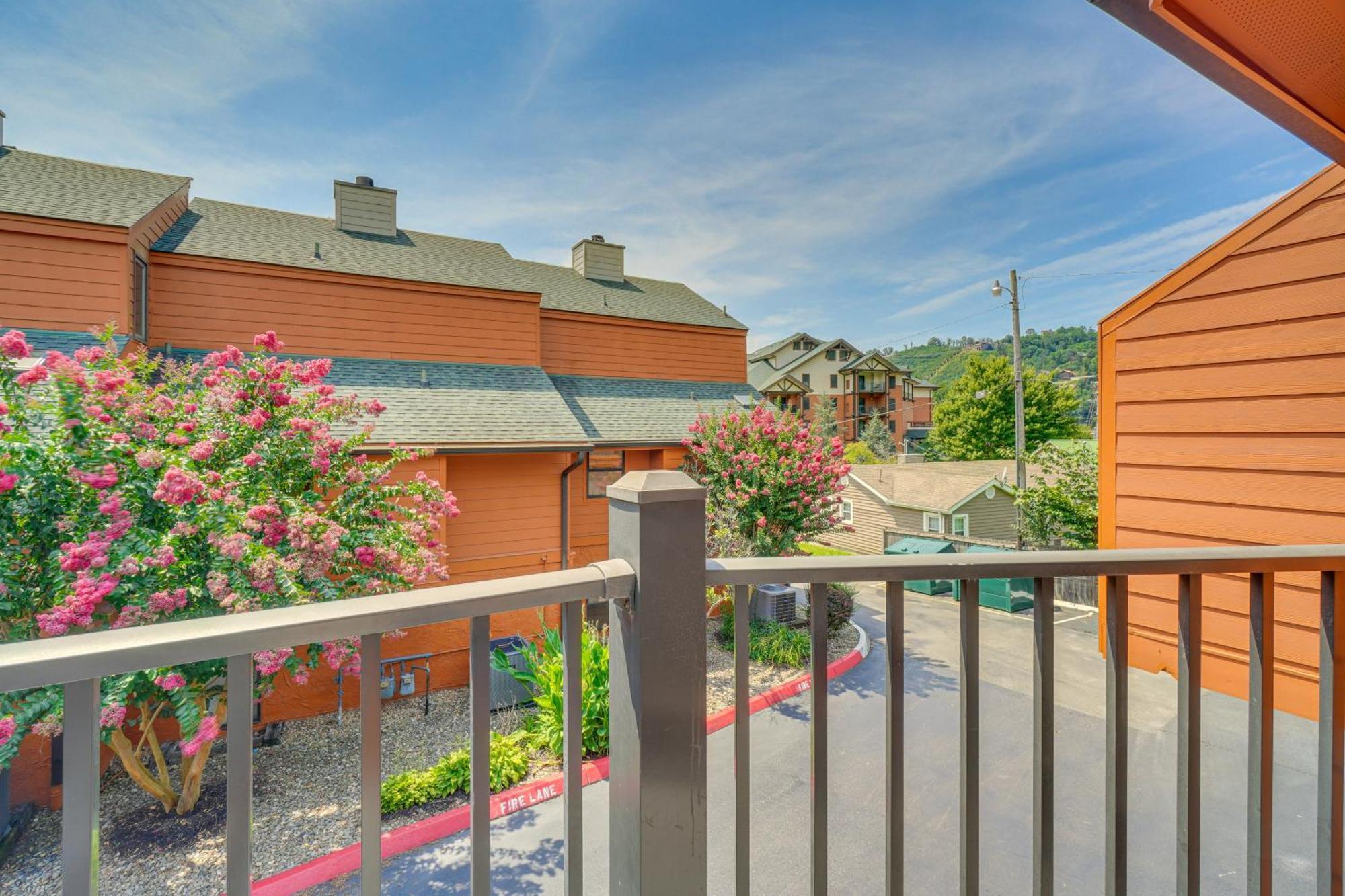 Gatlinburg Mountain Townhome With Pool Access! Екстер'єр фото