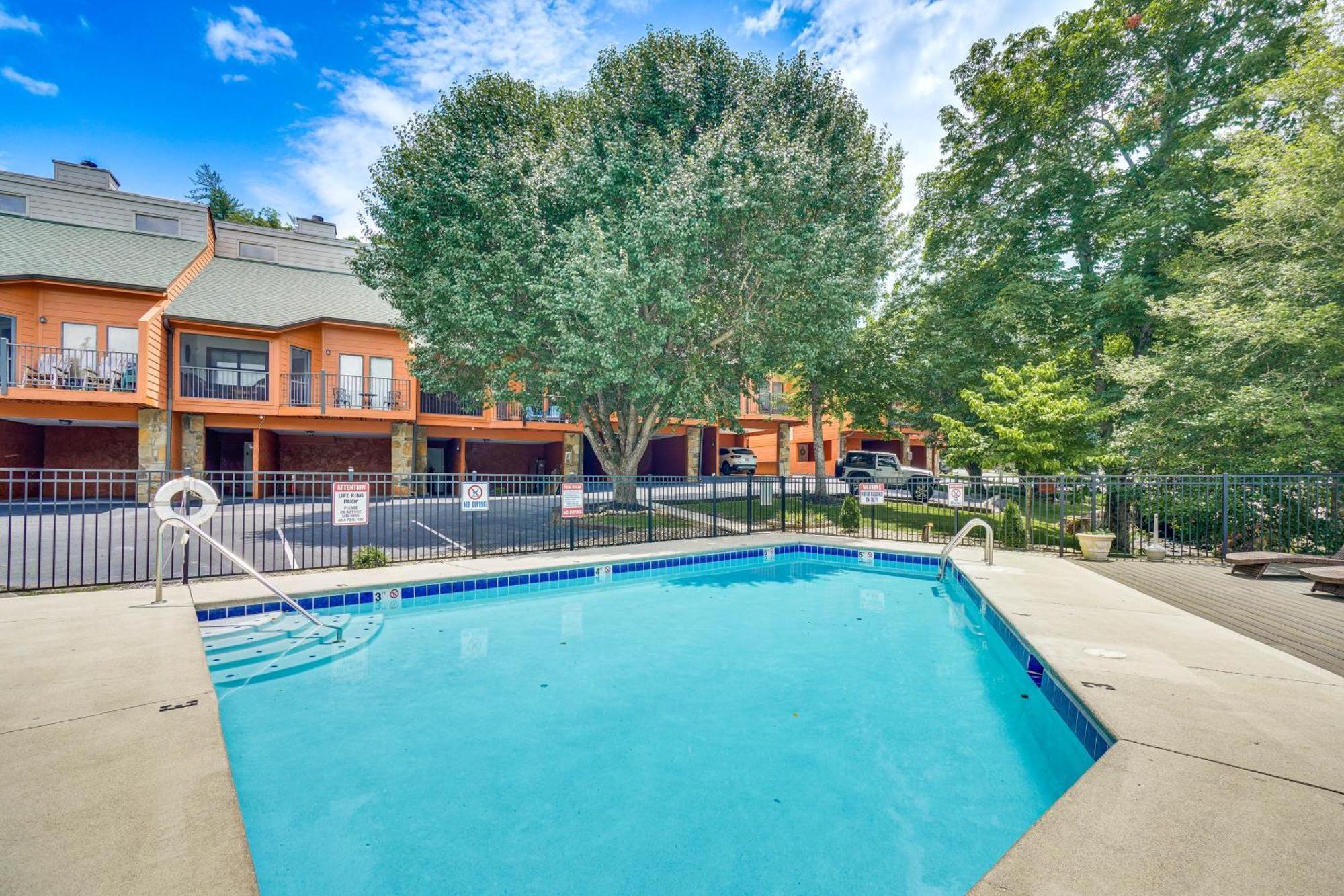 Gatlinburg Mountain Townhome With Pool Access! Екстер'єр фото